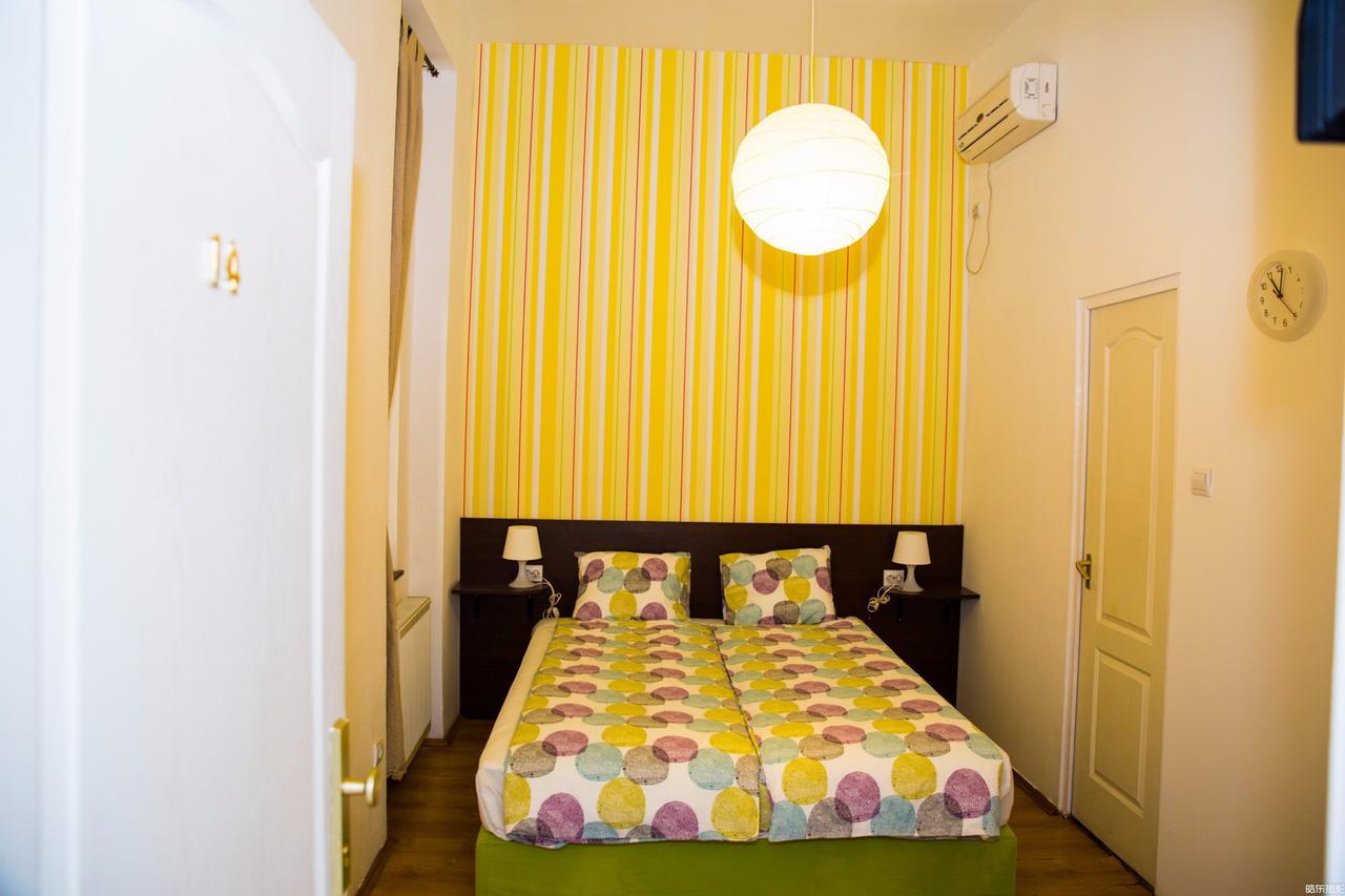 Sunflower Aparthotel Будапеща Екстериор снимка